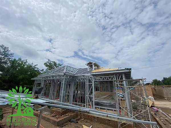 轻钢别墅-施工现场